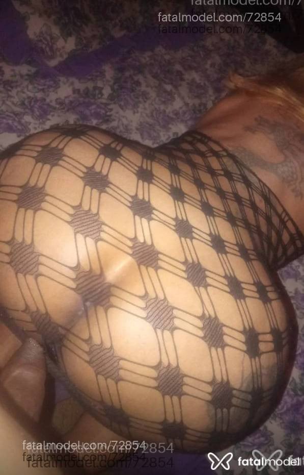 Acompanhante mulher trans loira (o) de olhos castanhos - Marcelle