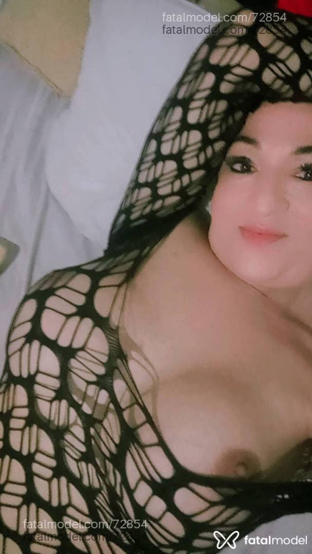 Acompanhante mulher trans loira (o) de olhos castanhos - Marcelle