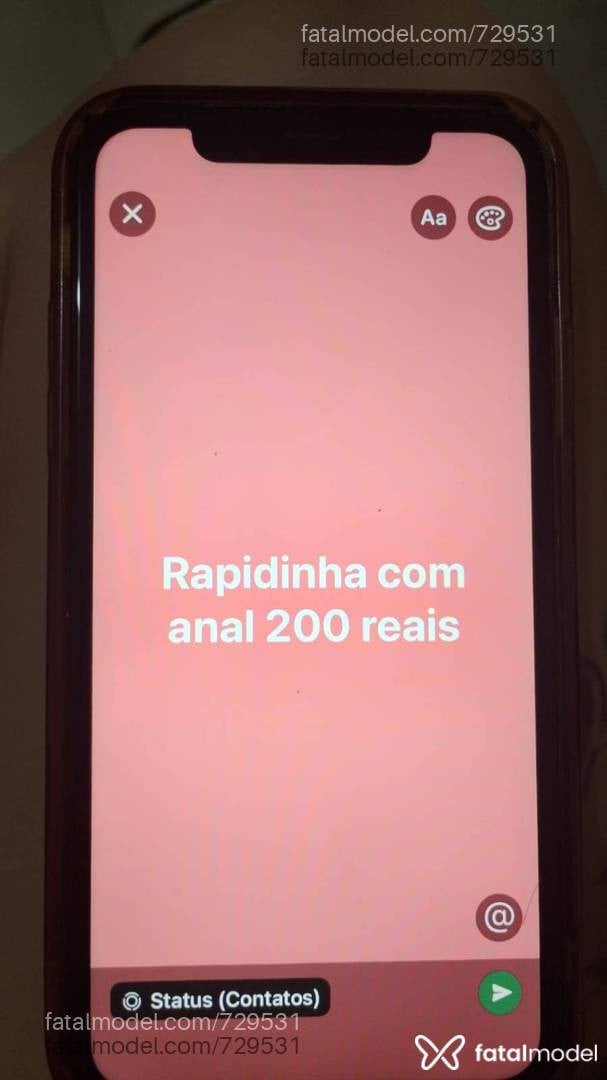 Acompanhante mulher loira (o) de olhos mel - Maria Santos