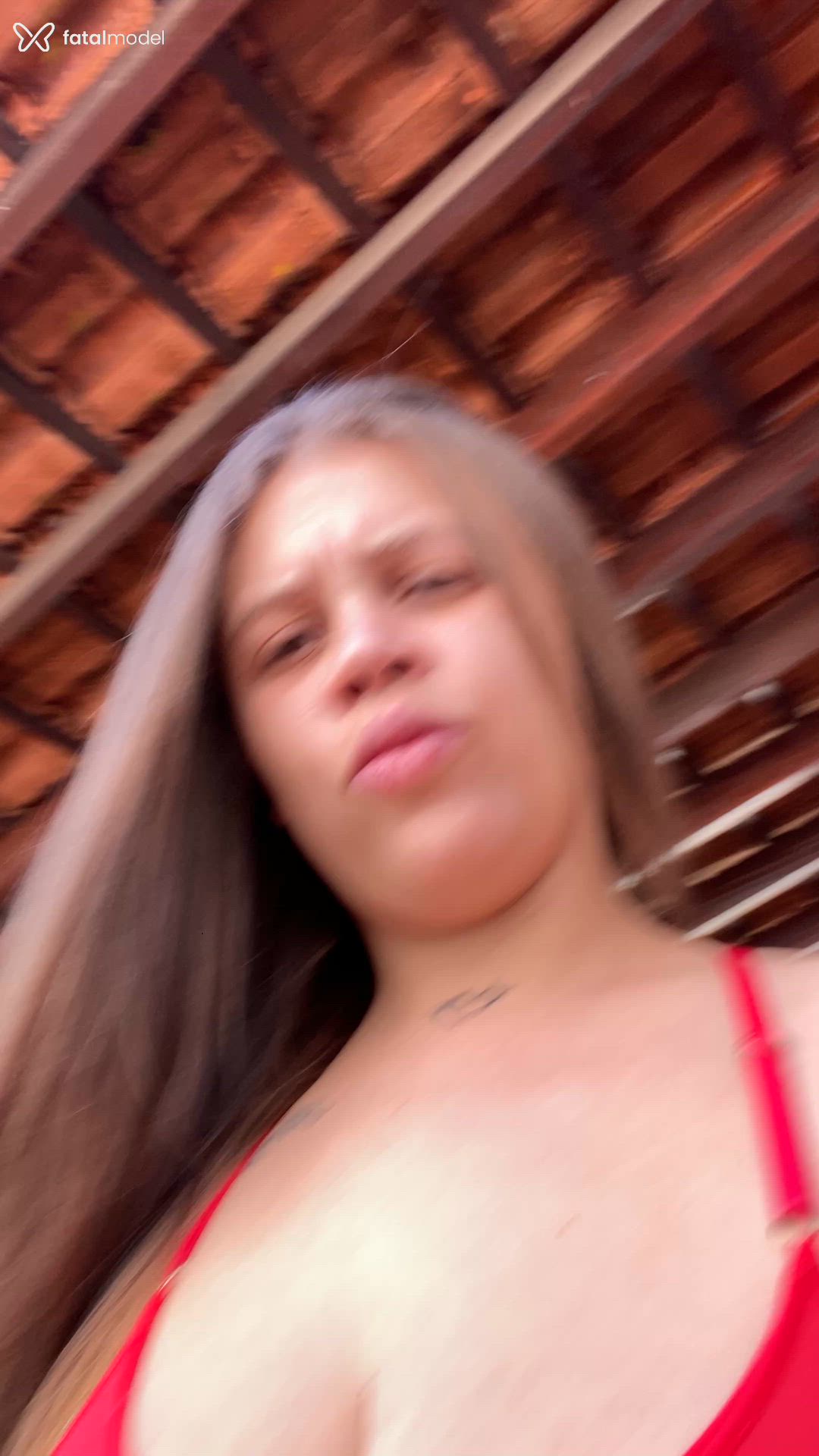 Acompanhante mulher loira (o) de olhos mel - Maria Santos