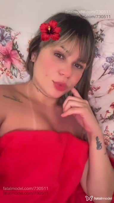 Acompanhante mulher loira (o) de olhos mel - Babi Mendes