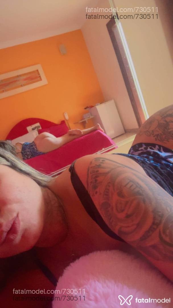 Acompanhante mulher loira (o) de olhos mel - Babi Mendes