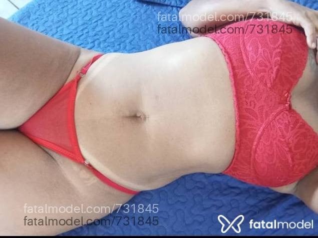 Acompanhante mulher morena (o) de olhos castanhos - Mallú Sena