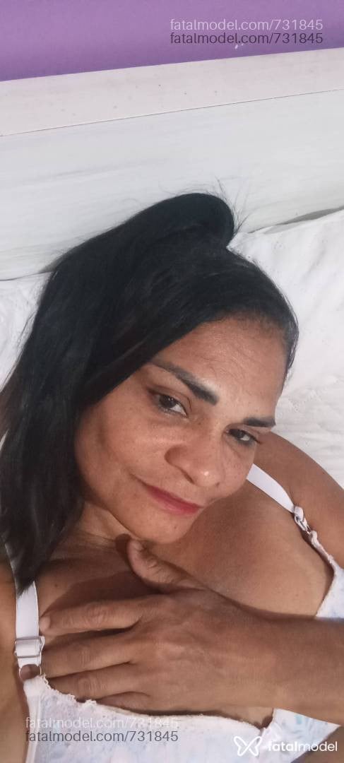 Acompanhante mulher morena (o) de olhos castanhos - Mallú Sena