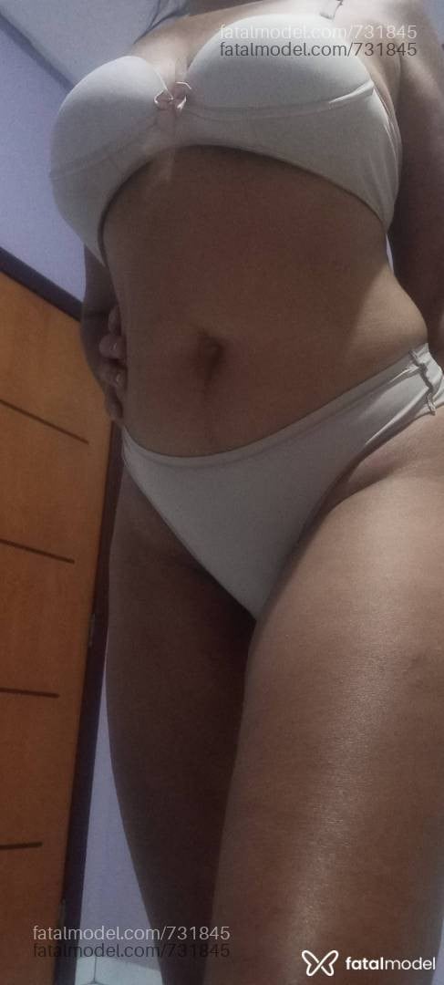 Acompanhante mulher morena (o) de olhos castanhos - Mallú Sena