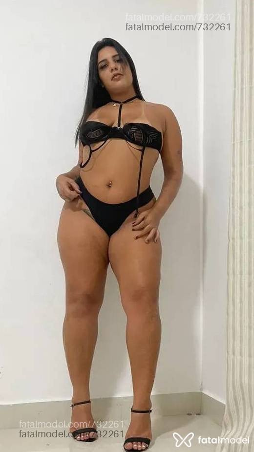 Acompanhante mulher morena (o) de olhos pretos - Rhay chamarrelly