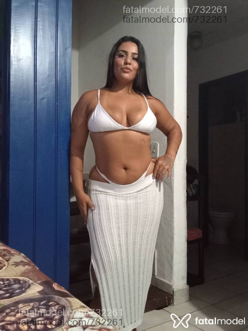 Acompanhante mulher morena (o) de olhos pretos - Rhay chamarrelly