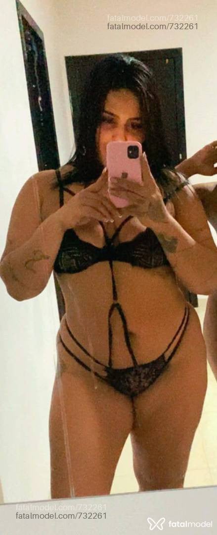 Acompanhante mulher morena (o) de olhos pretos - Rhay chamarrelly