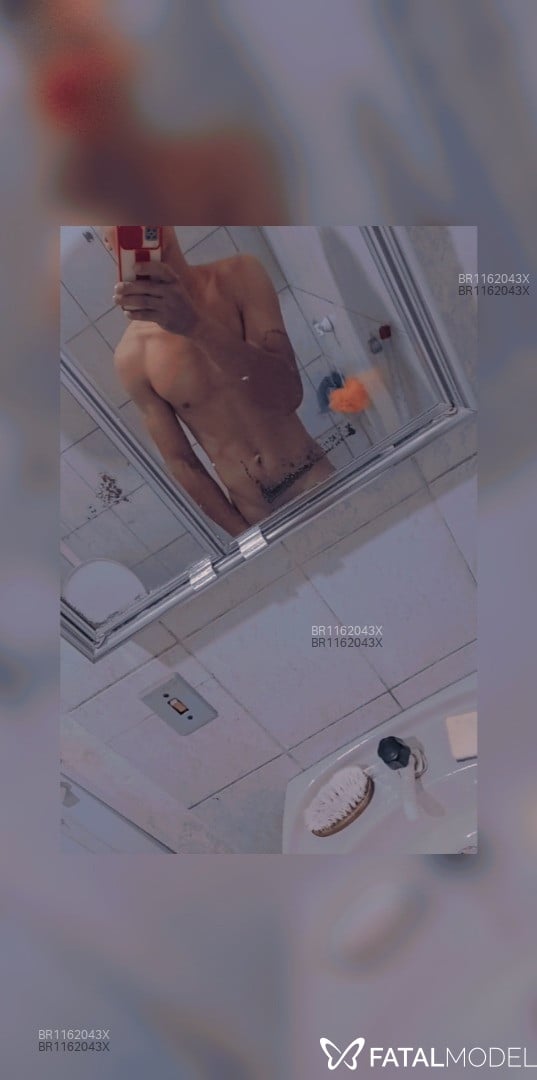 Acompanhante homem com cabelo castanho de olhos castanhos em Porto Velho - Jhionny tes
