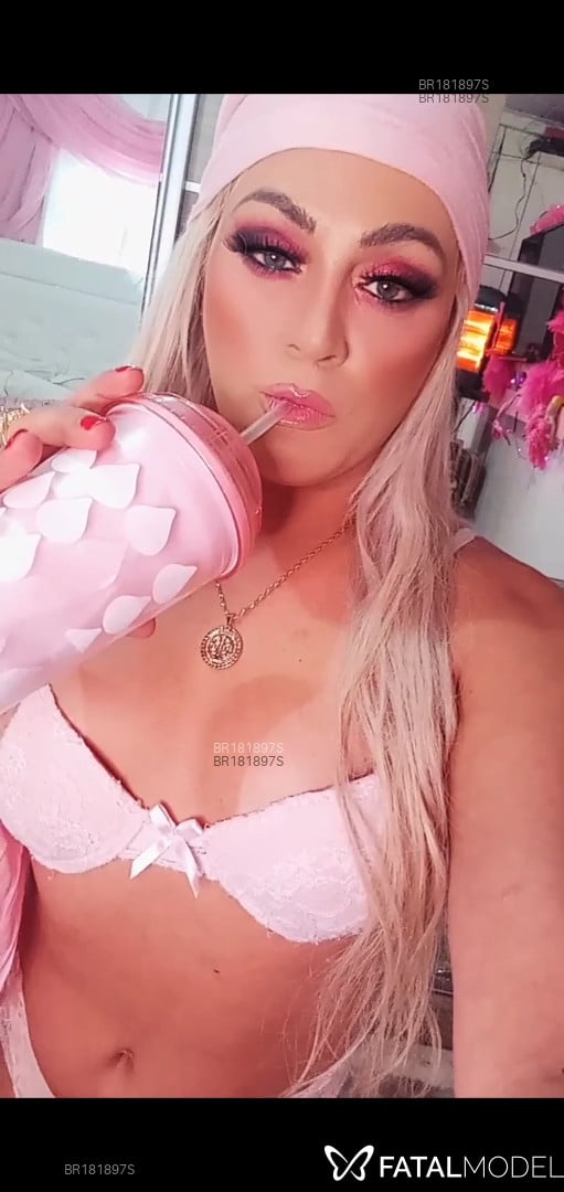 Acompanhante trans loira (o) de olhos castanhos em São Bento do Sul - Grazy Koggy