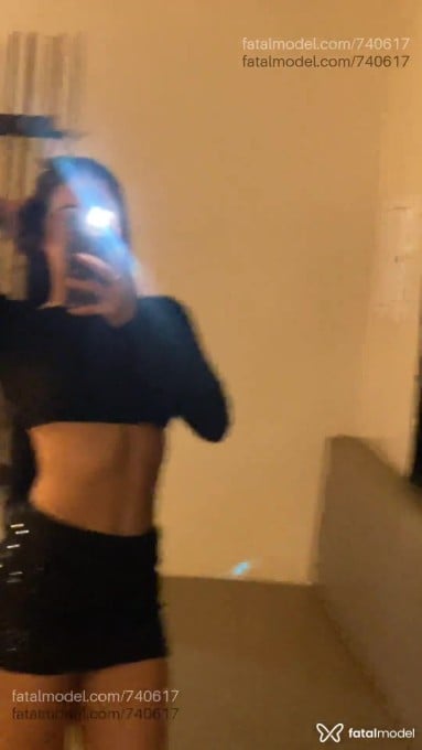 Acompanhante mulher morena (o) de olhos castanhos - Miuki