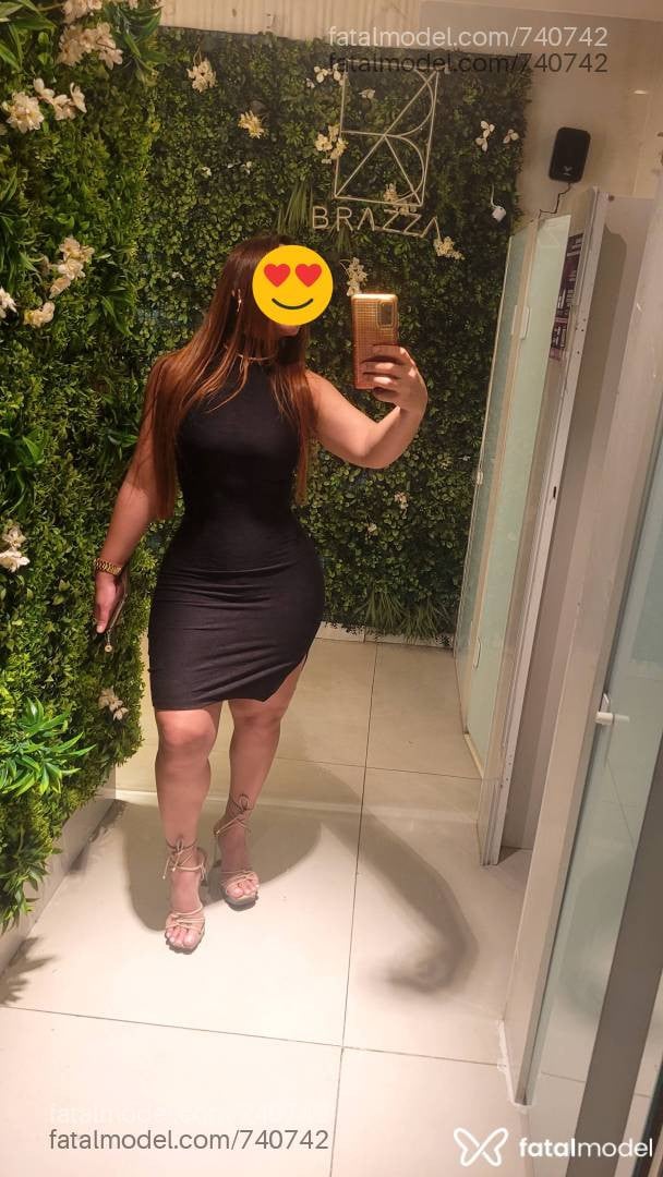 Acompanhante mulher com cabelo castanho de olhos castanhos em Três Corações - Paula Brandão