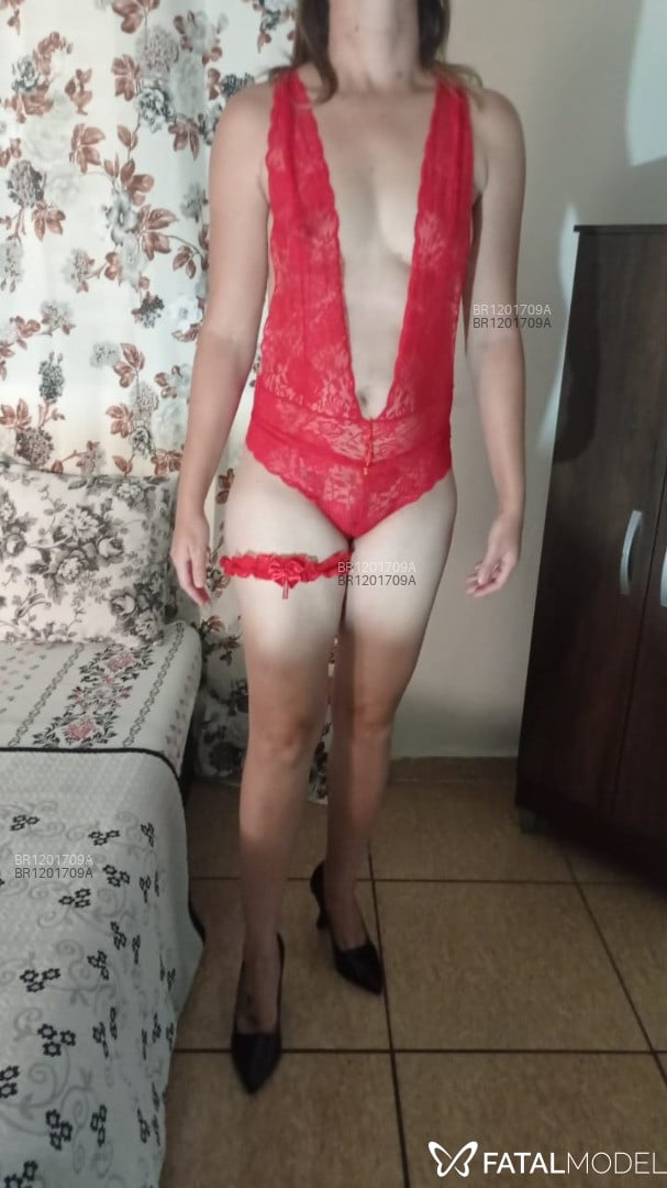 Acompanhante mulher loira (o) de olhos azuis em Ourinhos Acompanhante mulher loira (o) de olhos azuis em Ourinhos - Luana