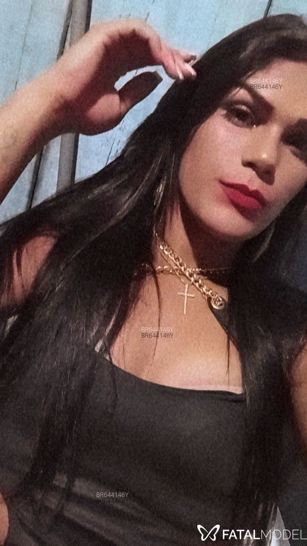 Acompanhante travesti morena (o) de olhos castanhos em Juína - Naty