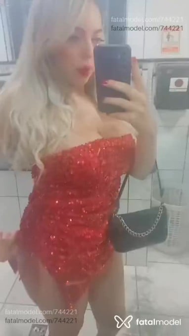 Acompanhante mulher loira (o) de olhos castanhos em Campinas - Aline Moraes