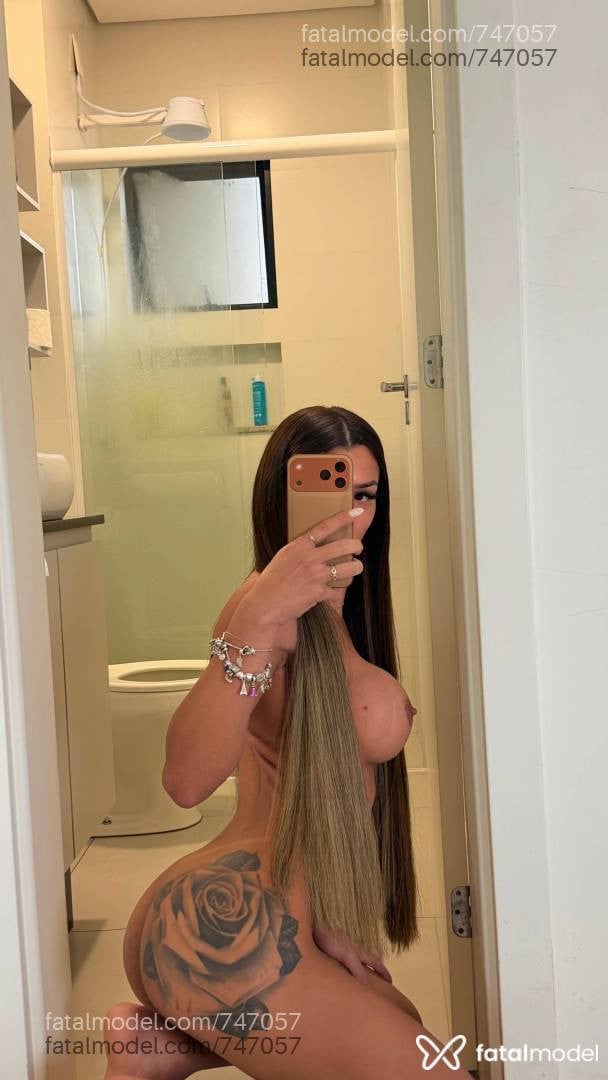 Acompanhante mulher trans morena (o) de olhos castanhos - Alicía Mendonça