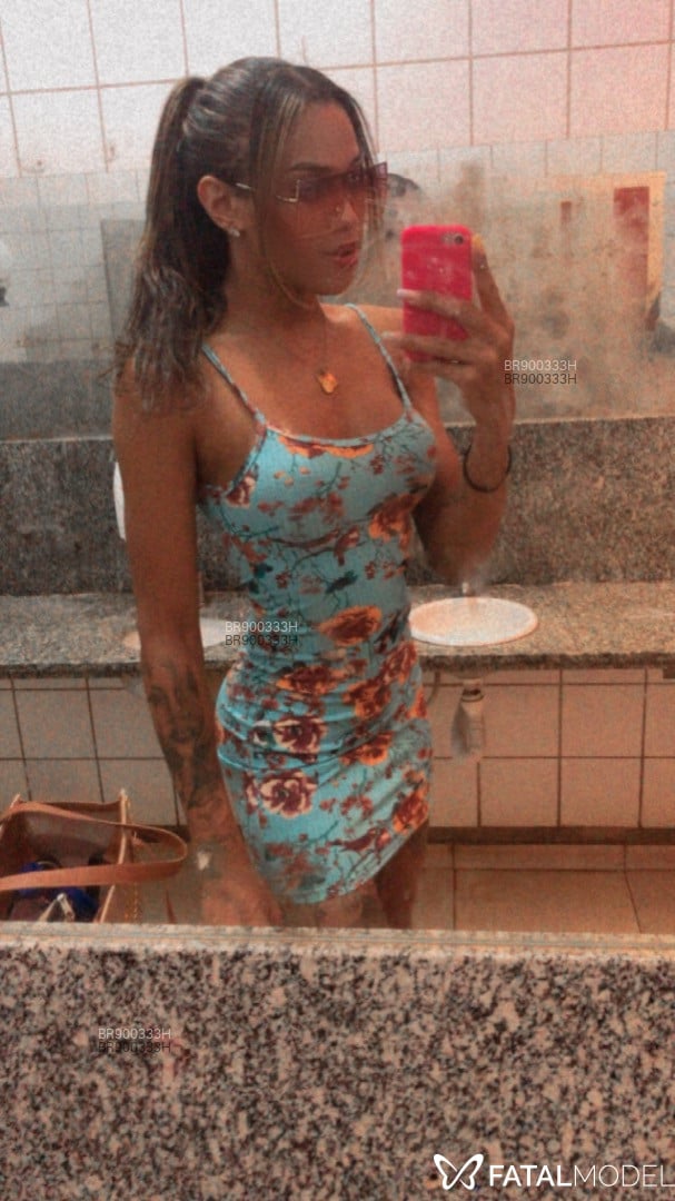 Acompanhante travesti morena (o) de olhos castanhos em Aparecida de Goiânia - Luanna Araújo