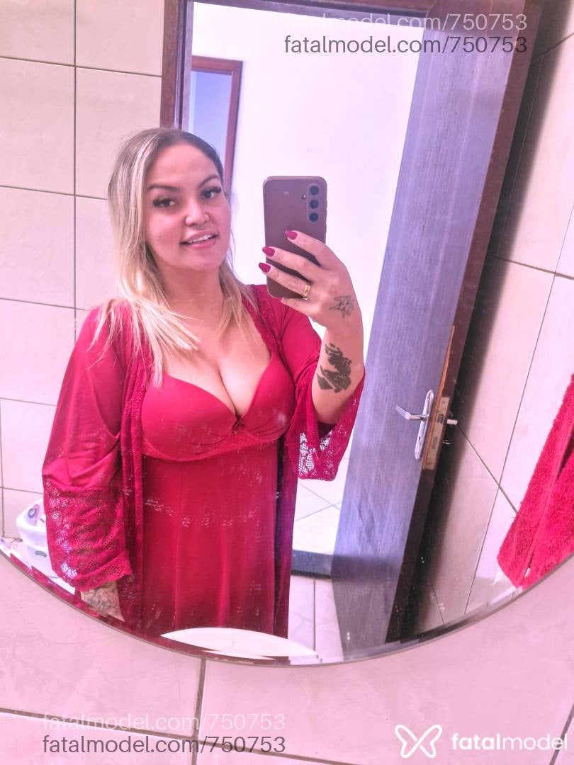 Acompanhante mulher loira (o) de olhos castanhos em Maringá - BOING BOING