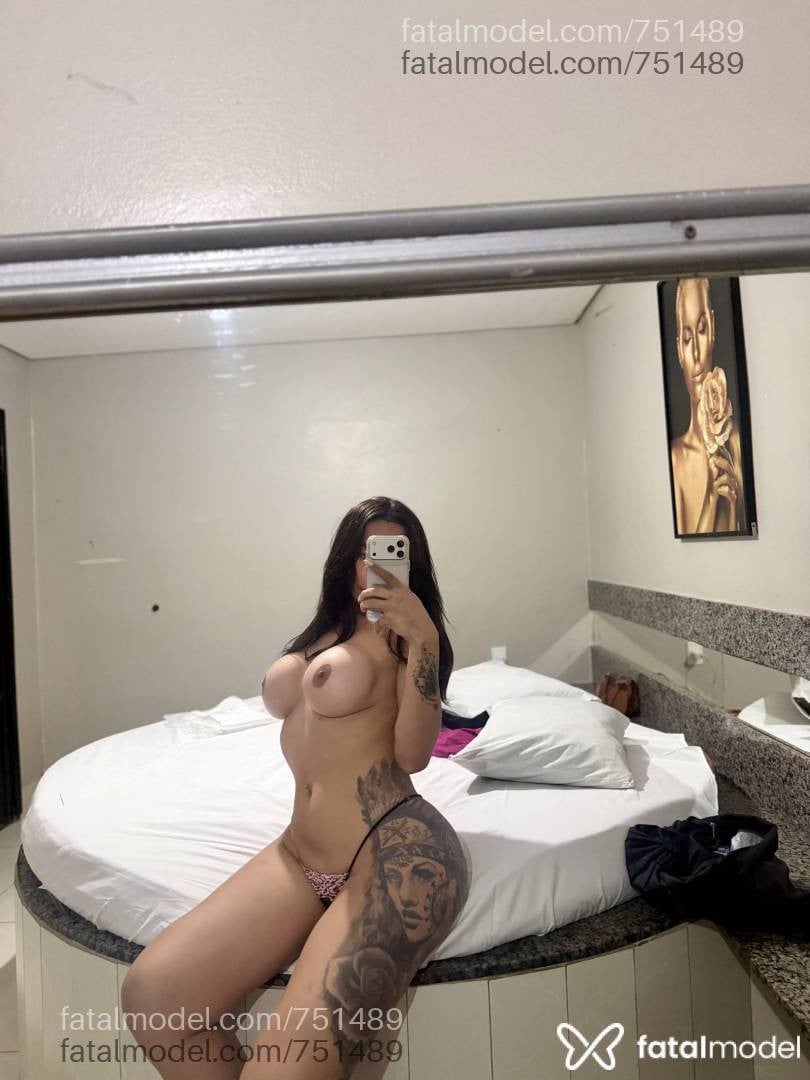 Acompanhante mulher com cabelo castanho de olhos castanhos - Luma