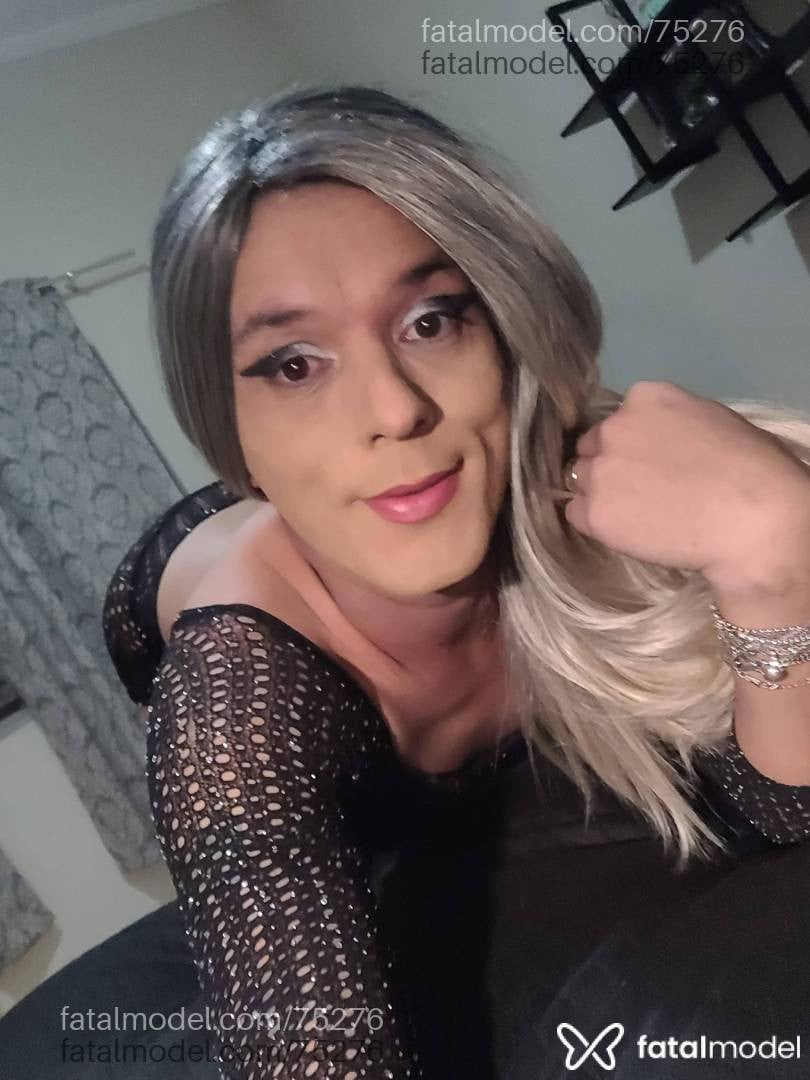 Acompanhante travesti loira (o) de olhos mel - Gaby Camp