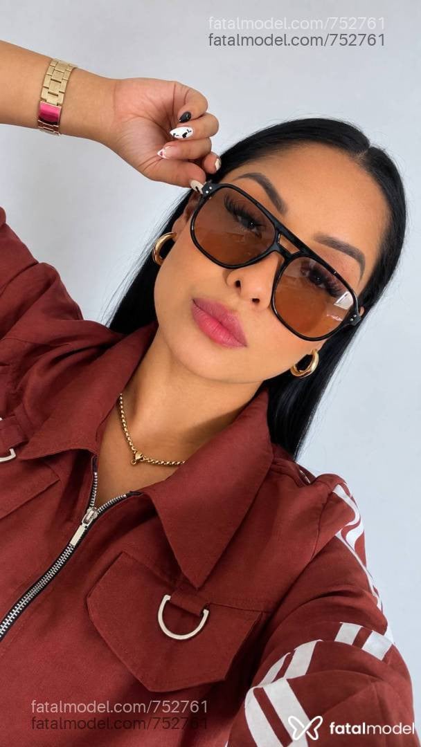 Acompanhante mulher morena (o) de olhos castanhos - Paula Diniz