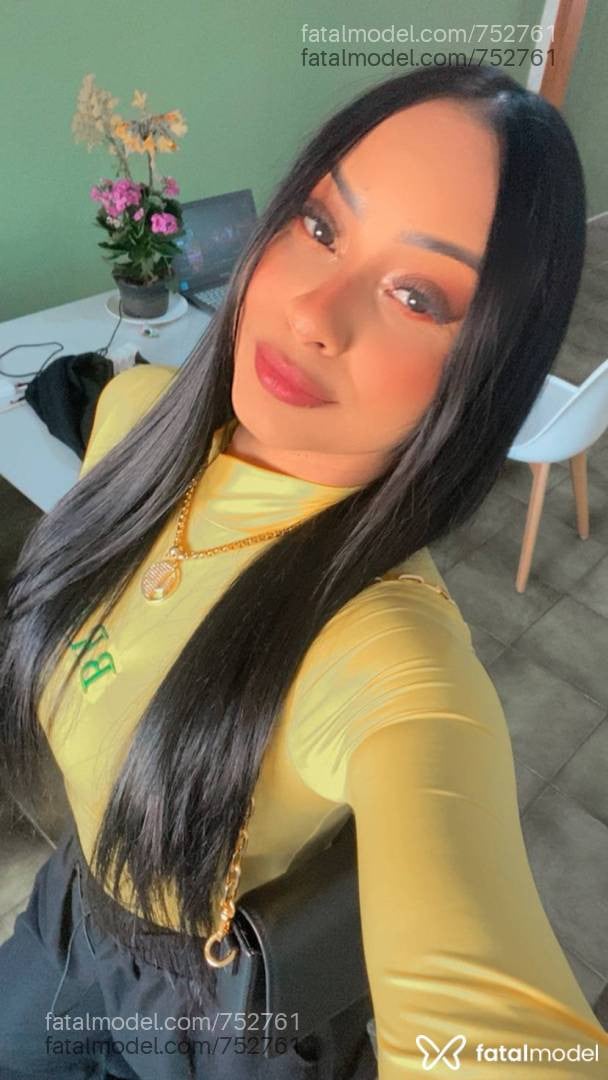 Acompanhante mulher morena (o) de olhos castanhos em Poços de Caldas - Paula Diniz