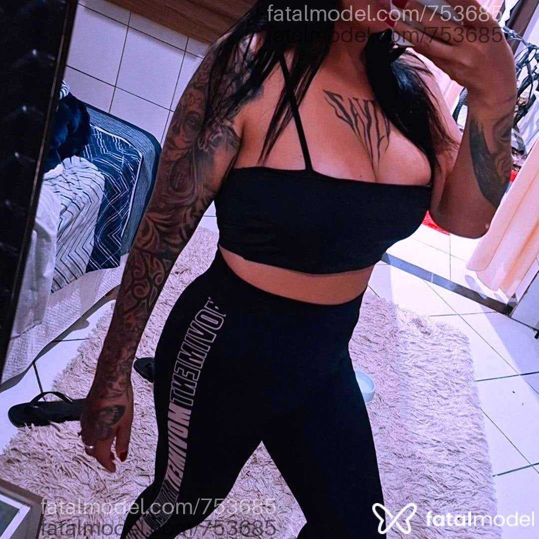 Acompanhante mulher morena (o) de olhos pretos - Sarah Tavares