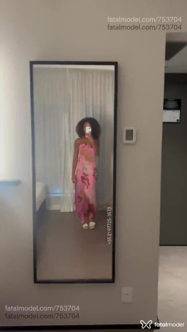 Acompanhante mulher com cabelo castanho de olhos castanhos em São Paulo - Júlia Aguiar