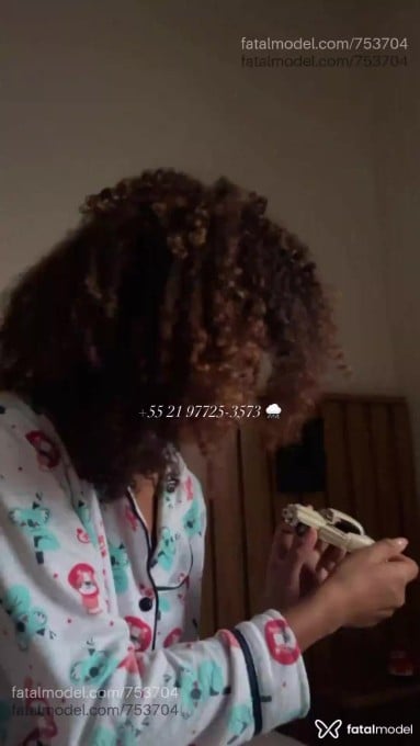 Acompanhante mulher com cabelo castanho de olhos castanhos em São Paulo - Júlia Aguiar