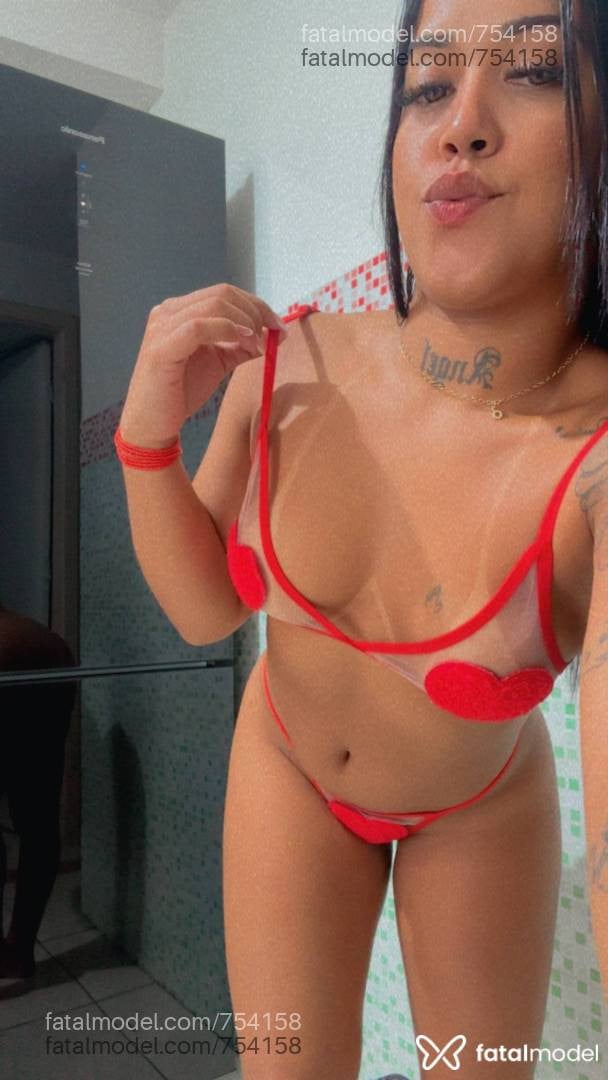 Acompanhante mulher com cabelo castanho de olhos mel em Balneário Camboriú - NATASHA