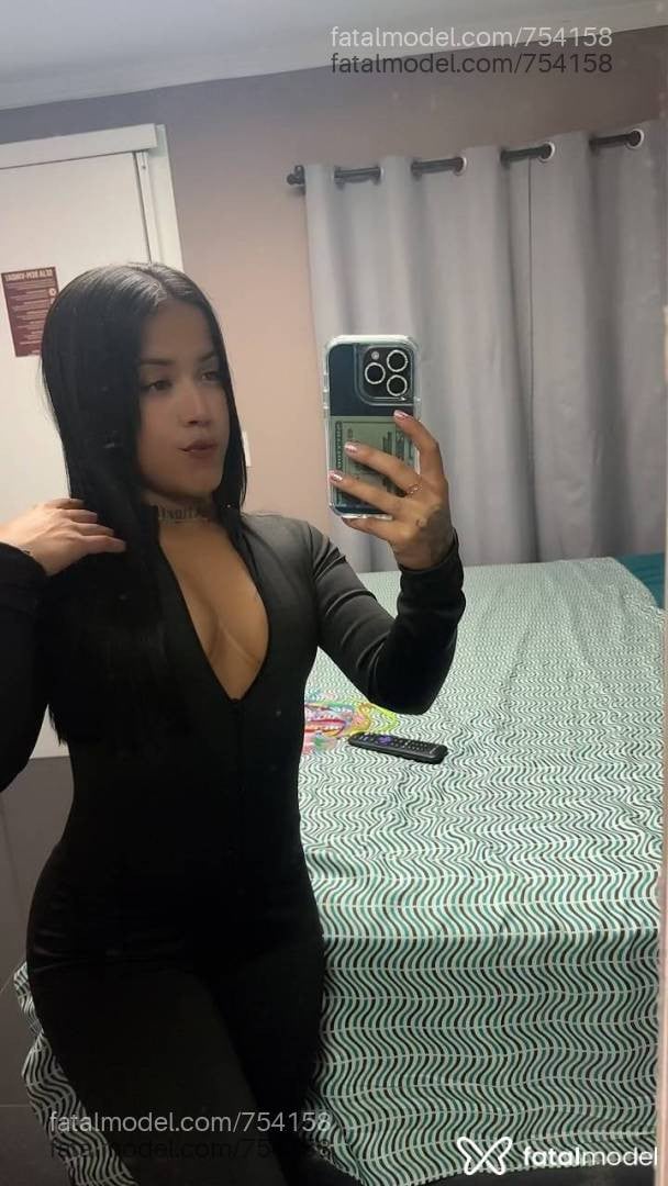Acompanhante mulher com cabelo castanho de olhos mel em Balneário Camboriú - NATASHA