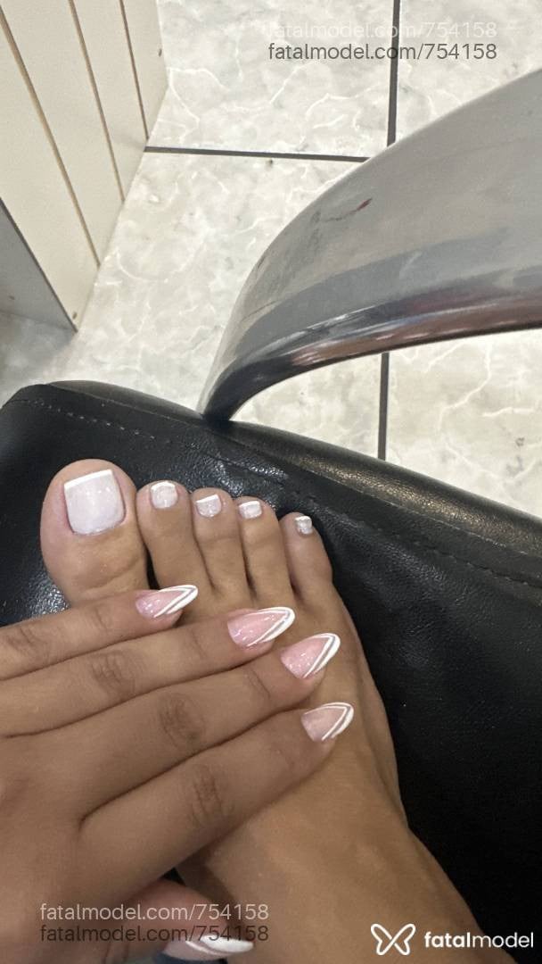 Acompanhante mulher com cabelo castanho de olhos pretos - NATASHA