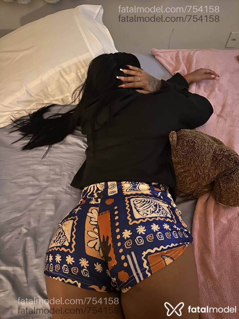 Acompanhante mulher com cabelo castanho de olhos mel em Palhoça - NATASHA