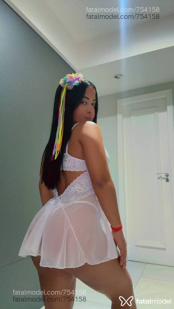 Acompanhante mulher com cabelo castanho de olhos mel em Balneário Camboriú - NATASHA