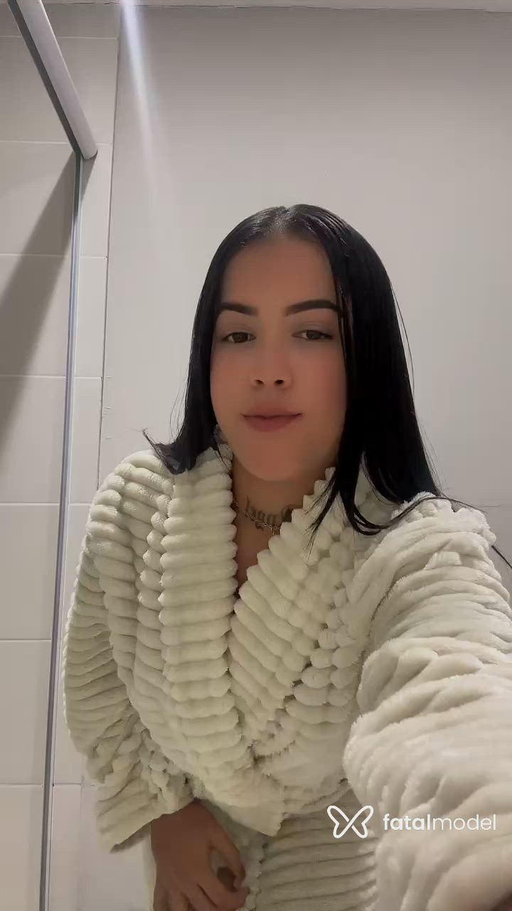 Acompanhante mulher com cabelo castanho de olhos pretos - NATASHA Acompanhante mulher com cabelo castanho de olhos pretos - NATASHA