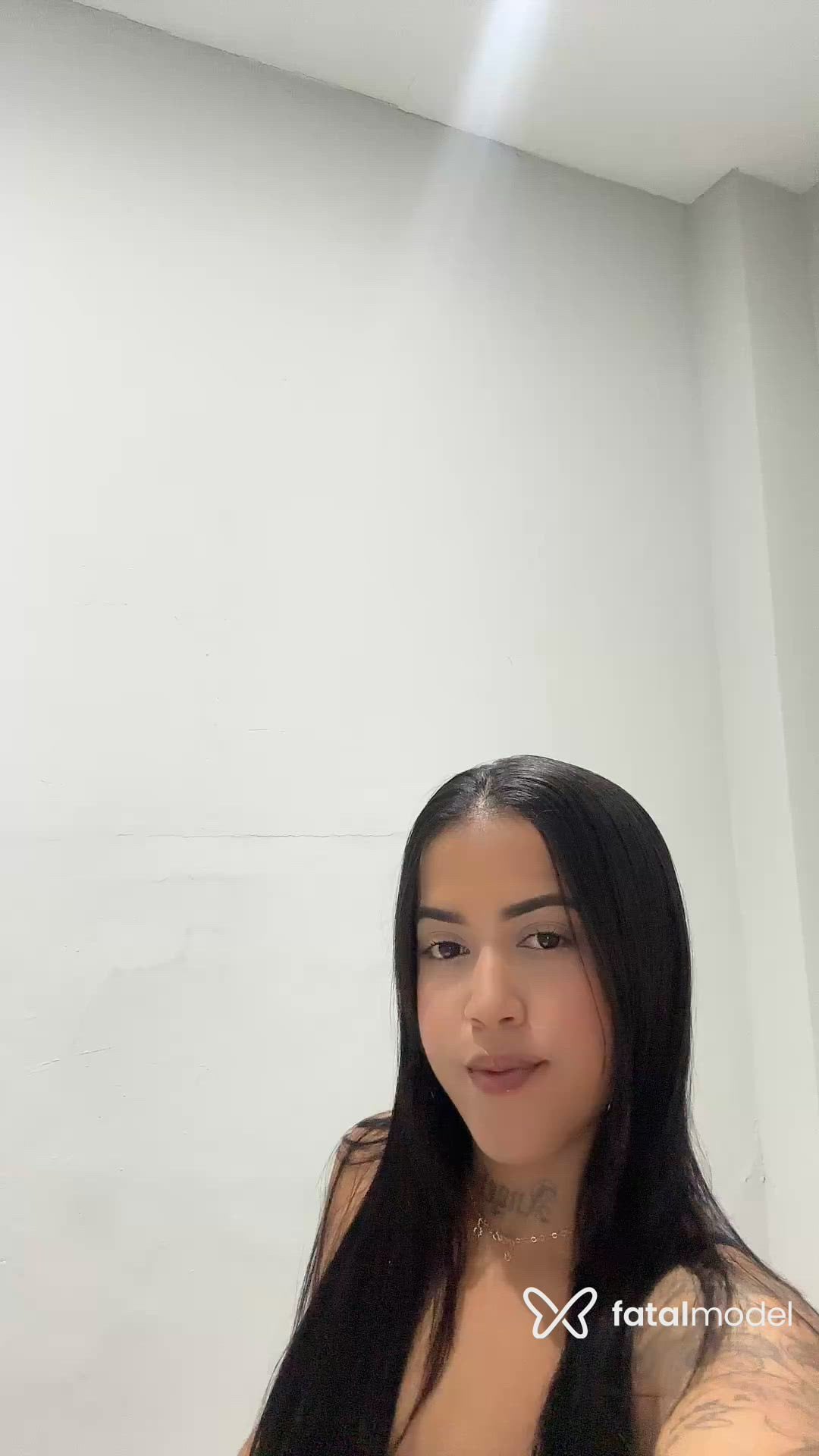 Acompanhante mulher com cabelo castanho de olhos pretos - NATASHA Acompanhante mulher com cabelo castanho de olhos pretos - NATASHA