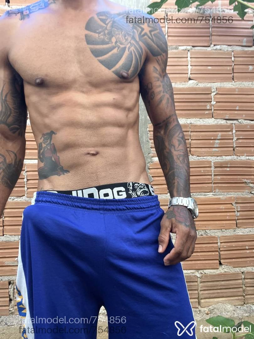 Acompanhante homem morena (o) de olhos castanhos - Saulo