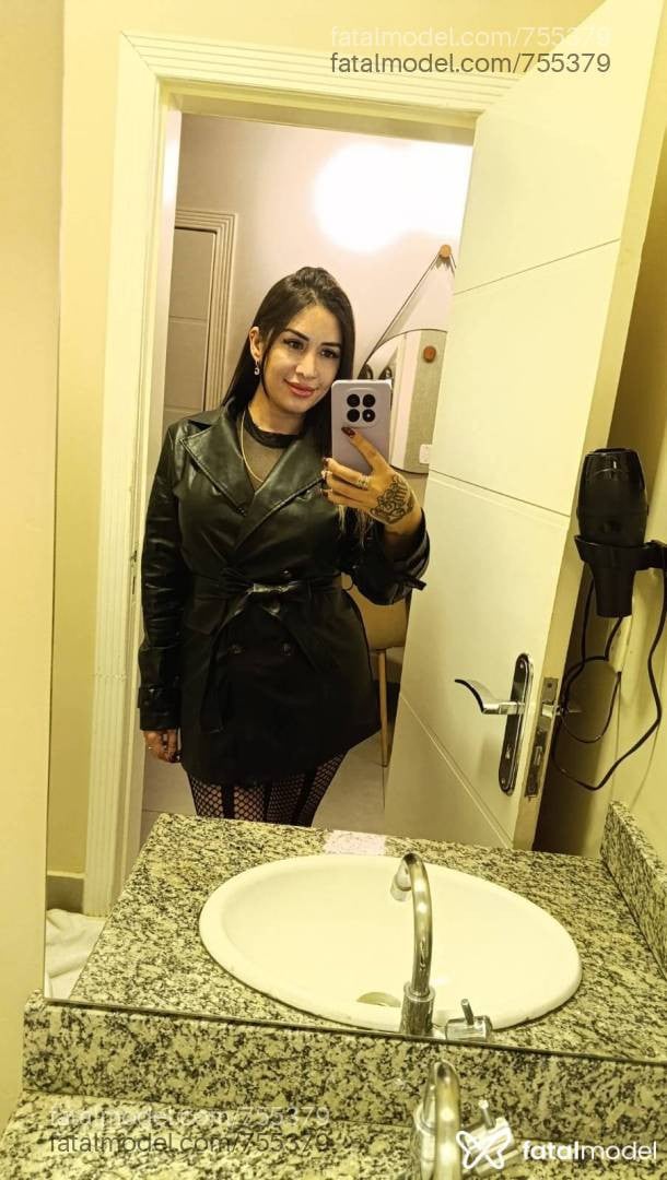 Acompanhante mulher morena (o) de olhos castanhos em Passo Fundo - Aline Martins