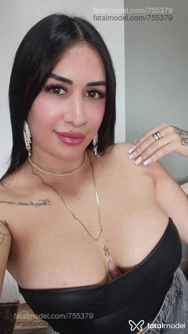 Acompanhante mulher morena (o) de olhos castanhos - Aline Martins