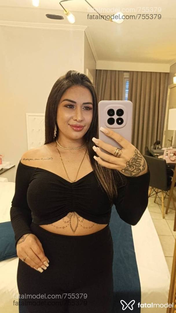 Acompanhante mulher morena (o) de olhos castanhos - Aline Martins