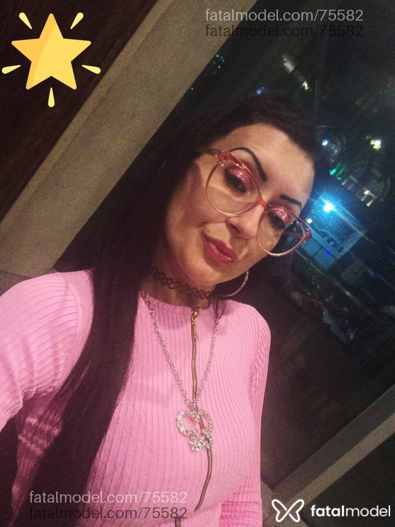 Acompanhante mulher com cabelo castanho de olhos castanhos - barbara