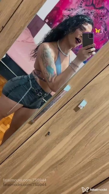 Acompanhante mulher trans morena (o) de olhos pretos em Belo Horizonte - Pri melo