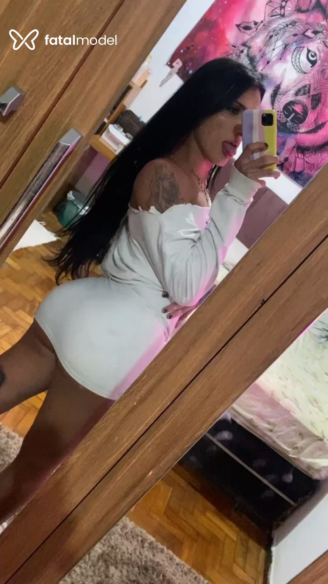 Acompanhante mulher trans morena (o) de olhos pretos - Pri melo Acompanhante mulher trans morena (o) de olhos pretos - Pri melo