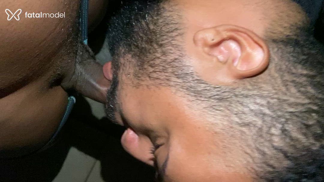 Acompanhante travesti morena (o) de olhos mel - Rhillary