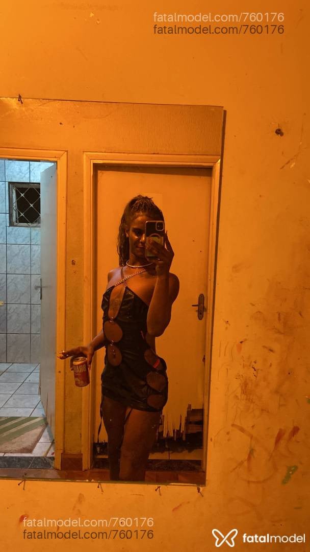 Acompanhante travesti morena (o) de olhos mel - Rhillary