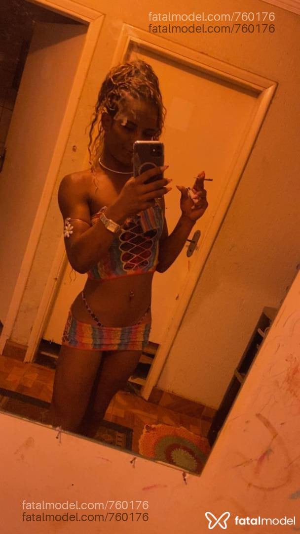 Acompanhante travesti morena (o) de olhos mel - Rhillary