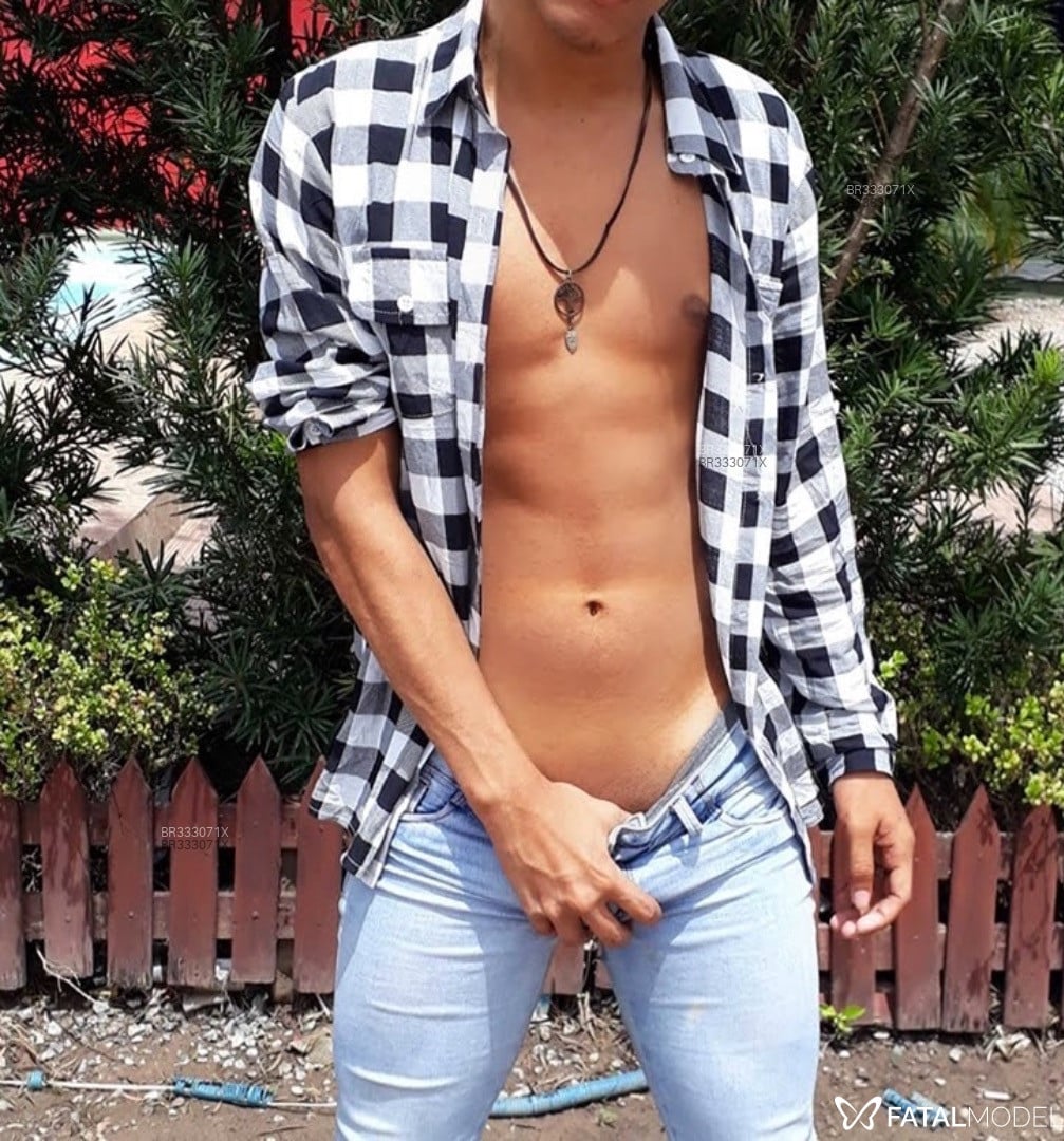 Acompanhante homem morena (o) de olhos castanhos em Belém - Lucas do prazer