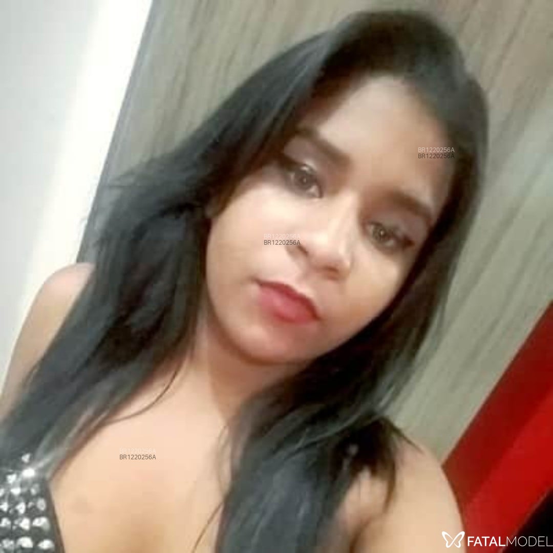 Acompanhante mulher morena (o) de olhos castanhos em Pindamonhangaba - Serena