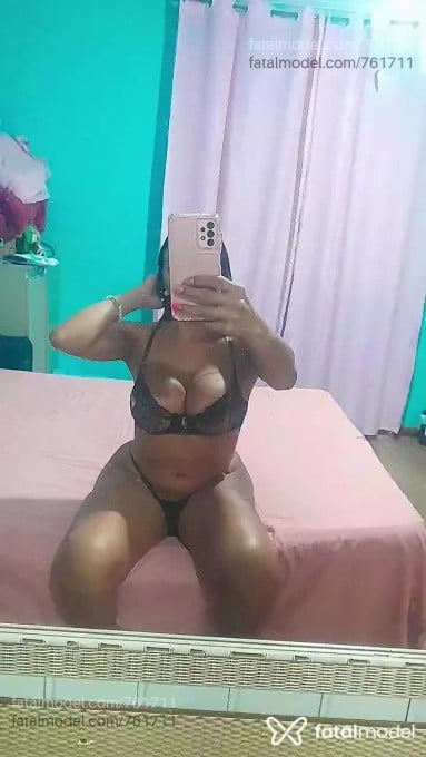 Acompanhante mulher trans com cabelo castanho de olhos castanhos em Bento Gonçalves - Ruthiellen