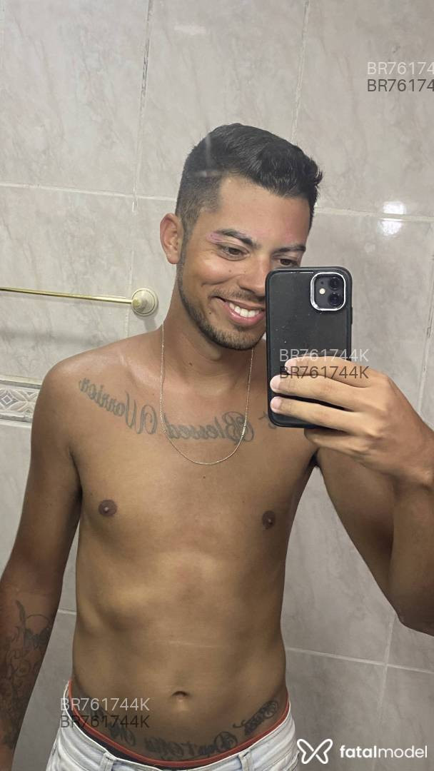 Acompanhante homem morena (o) de olhos castanhos em Florianópolis - Gabriel Souza